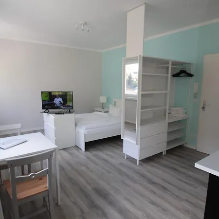 Konukevi Schlafhaus Duenenweg 16 3*